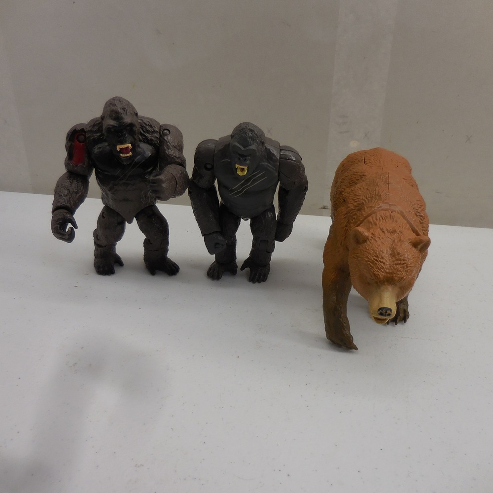 King Kong Gorilla Action Figure Lot with Grizzly Bear Animal Toy‎ 3pc Set